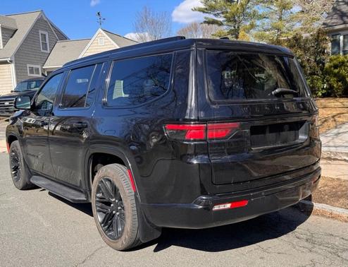 Diamond Black 2024 Jeep Wagoneer Series II