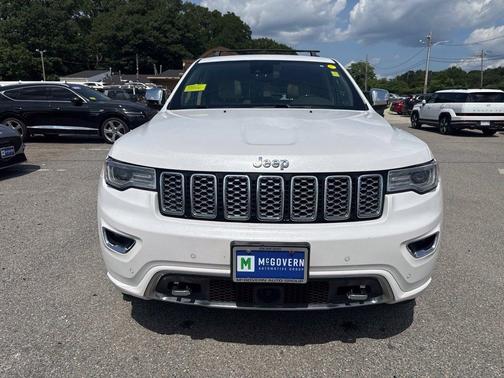Ivory 2018 Jeep Grand Cherokee Overland