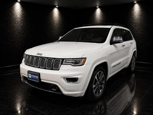 Ivory 2018 Jeep Grand Cherokee Overland