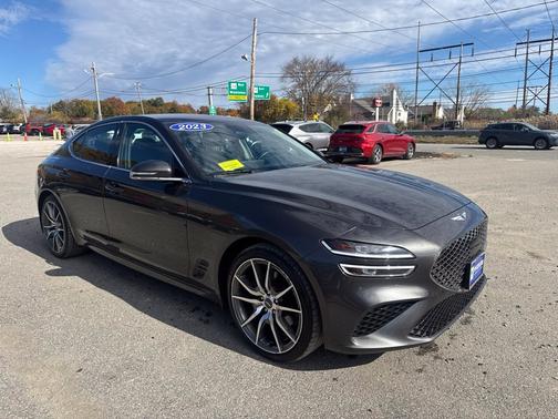 Makalu Gray 2023 Genesis G70 2.0T