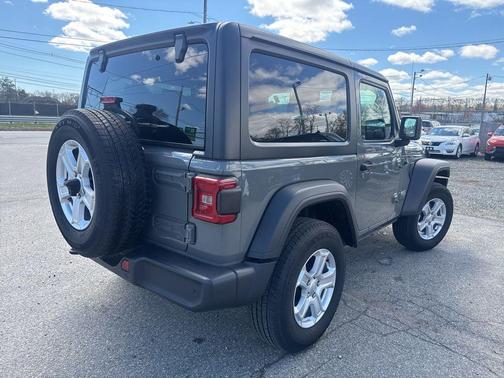 Sting Gray Clearcoat 2018 Jeep Wrangler Sport