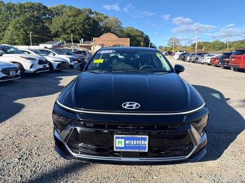 Onyx Black 2024 Hyundai SONATA SEL