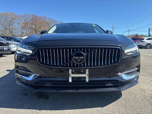 Onyx Black Metallic 2018 Volvo S90 T6 Inscription