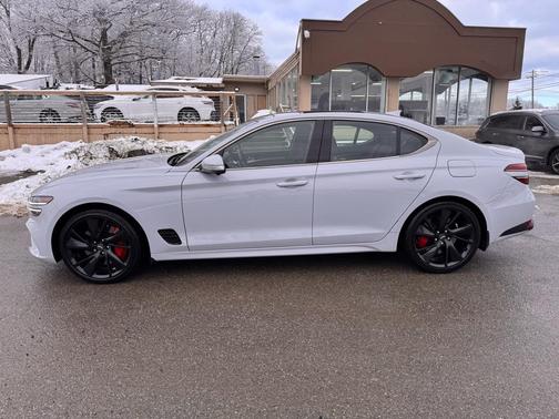 2023 Genesis G70 3.3T