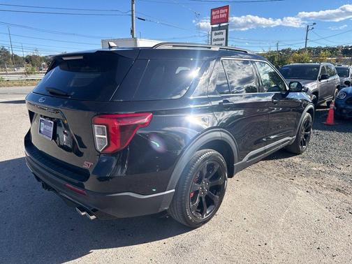 Black Metallic 2023 Ford Explorer ST
