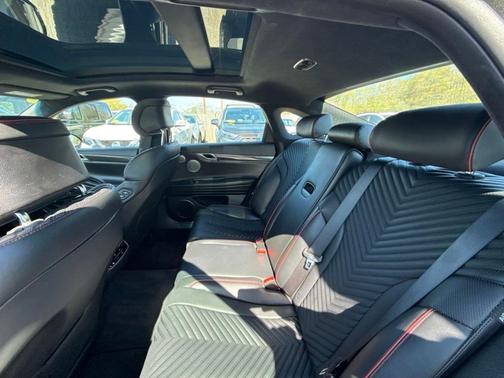 Makalu Gray 2024 Genesis G80 3.5T