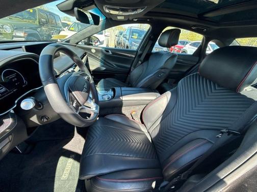 Makalu Gray 2024 Genesis G80 3.5T
