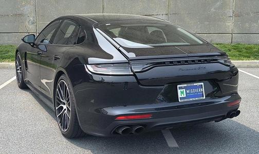 2021 Porsche Panamera GTS
