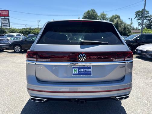 Silver 2025 Volkswagen Atlas 2.0T SEL Premium R-Line 4MOTION