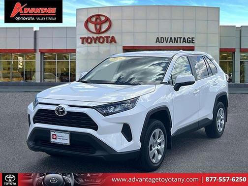 2022 Toyota RAV4 LE