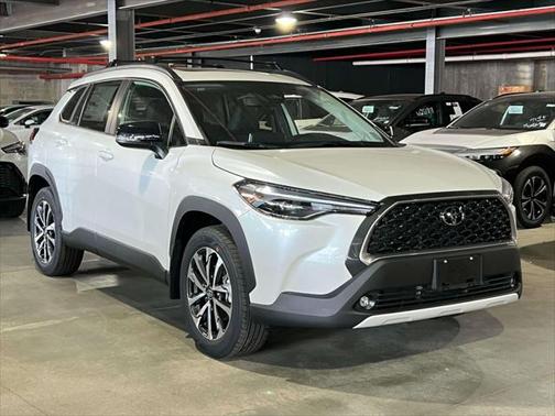 2025 Toyota Corolla Cross XLE