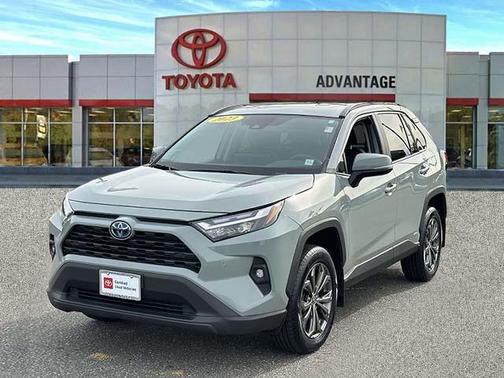 2023 Toyota RAV4 Hybrid XLE Premium