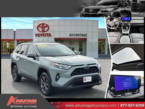 2023 Toyota RAV4 Hybrid XLE Premium