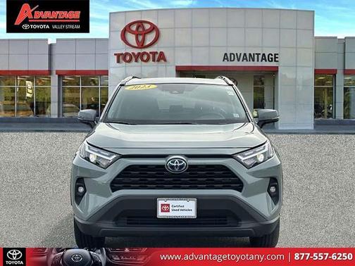2023 Toyota RAV4 Hybrid XLE Premium
