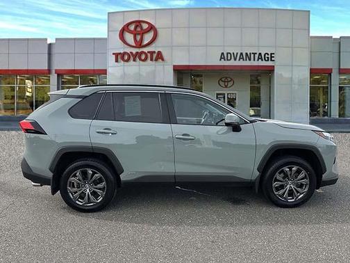 2023 Toyota RAV4 Hybrid XLE Premium