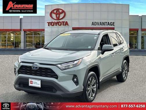2023 Toyota RAV4 Hybrid XLE Premium