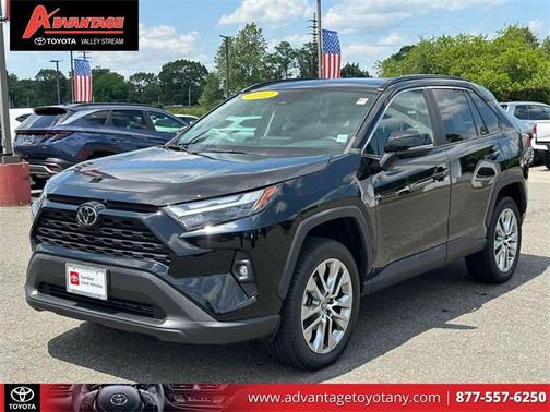 2022 Toyota RAV4 XLE Premium