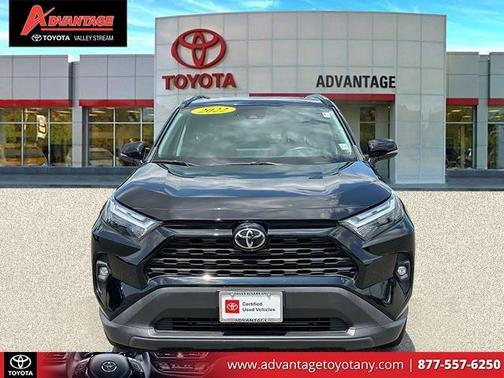 2022 Toyota RAV4 XLE Premium