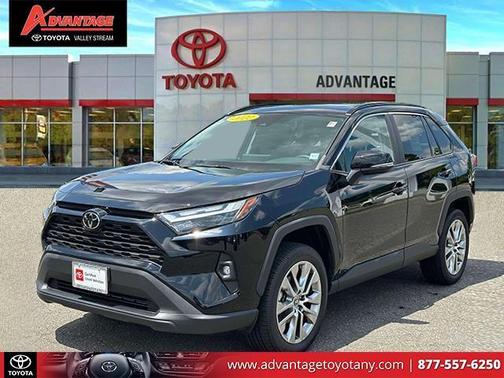2022 Toyota RAV4 XLE Premium