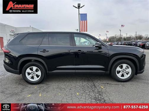 2025 Toyota Highlander LE