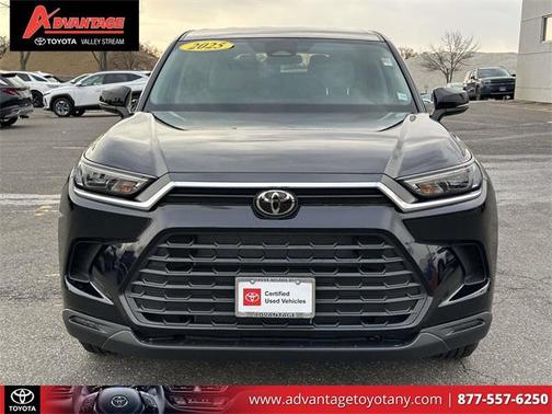 2025 Toyota Highlander LE
