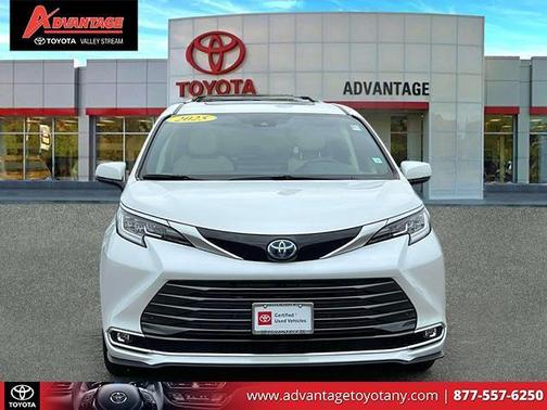 2025 Toyota Sienna Limited 7-Passenger