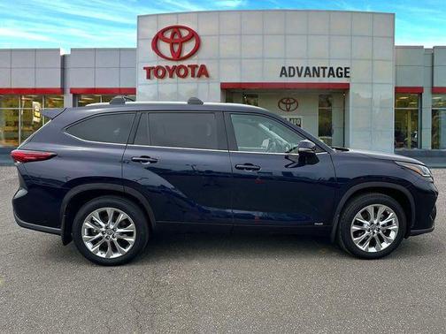 Blueprint 2023 Toyota Highlander Hybrid Limited