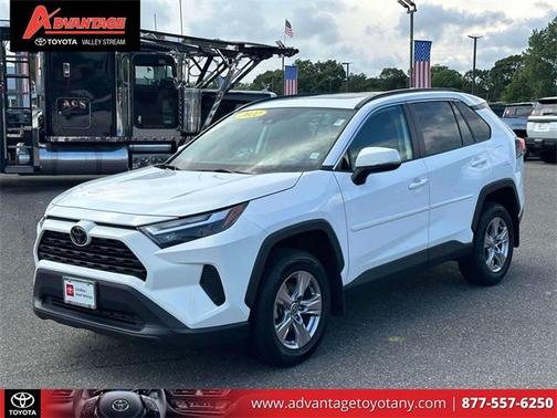 2022 Toyota RAV4 XLE