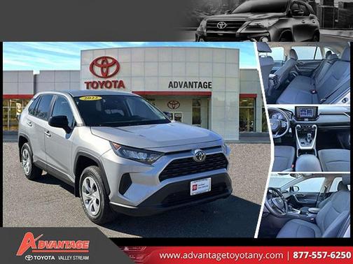 2022 Toyota RAV4 LE