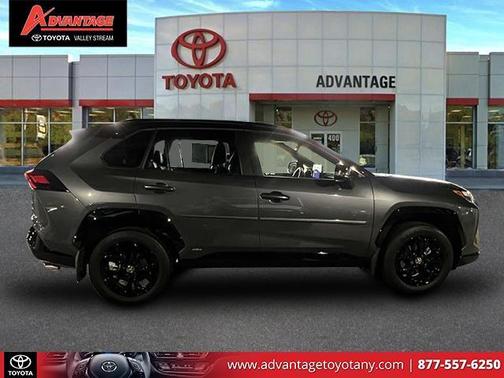 2024 Toyota RAV4 Hybrid SE