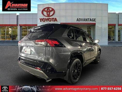 2024 Toyota RAV4 Hybrid SE