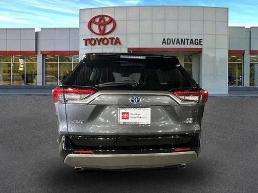 2024 Toyota RAV4 Hybrid SE