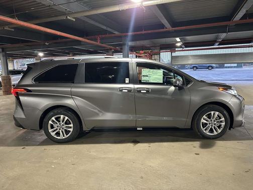 2026 Toyota Sienna Limited