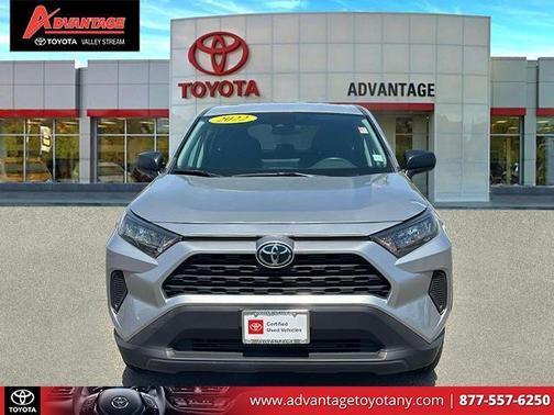 2022 Toyota RAV4 LE