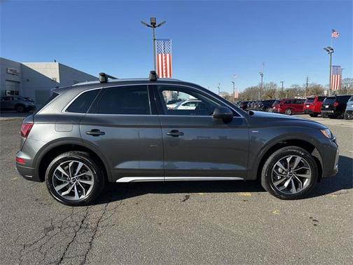 2024 Audi Q5 45 S line Premium Plus