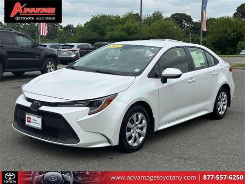 2022 Toyota Corolla LE