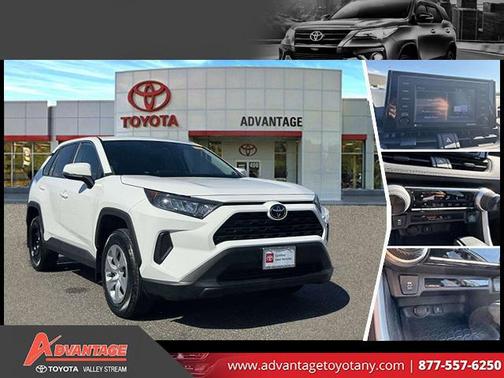 2022 Toyota RAV4 LE