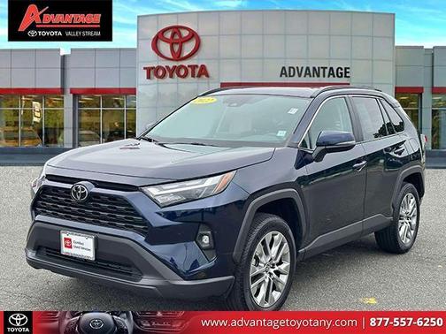 2022 Toyota RAV4 XLE Premium