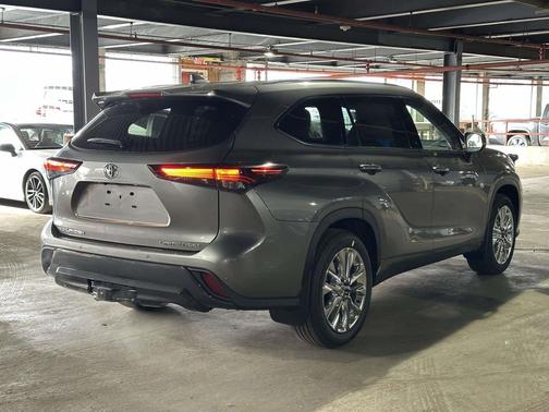 2026 Toyota Highlander Limited