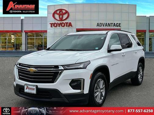 2022 Chevrolet Traverse LT Cloth