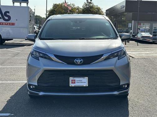 2025 Toyota Sienna XLE 7 Passenger