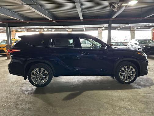 2026 Toyota Highlander Limited