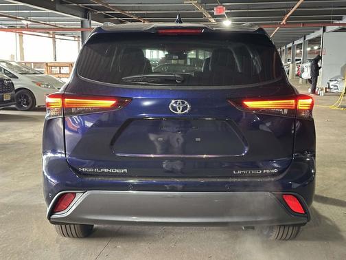 2026 Toyota Highlander Limited
