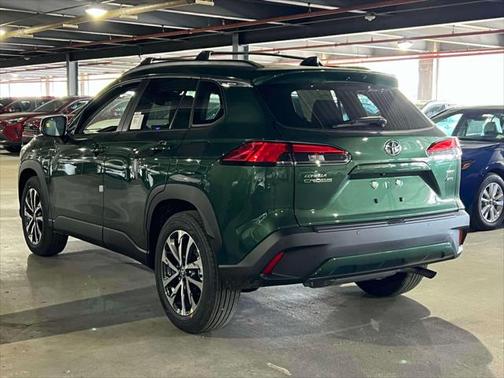 2025 Toyota Corolla Cross XLE