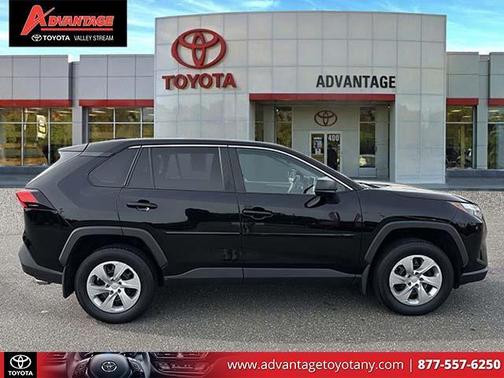 2023 Toyota RAV4 LE