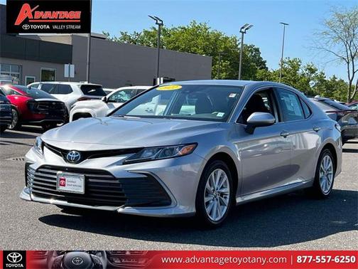 2022 Toyota Camry LE