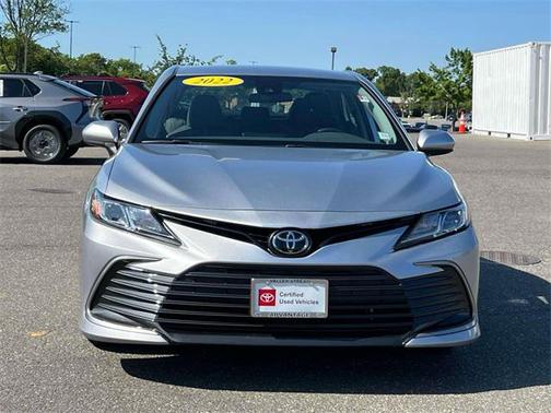 2022 Toyota Camry LE