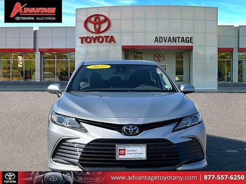 2022 Toyota Camry LE
