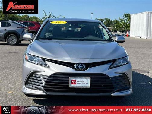 2022 Toyota Camry LE