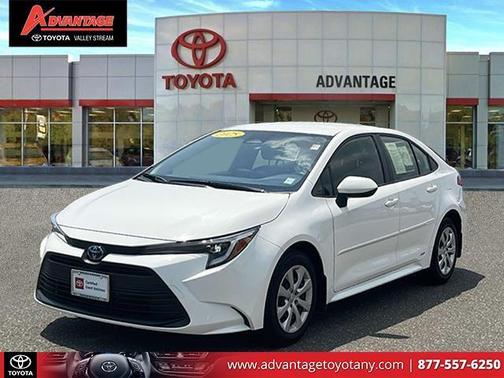 2025 Toyota Corolla Hybrid LE